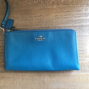 Authentic Coach wallet clutch, with tags